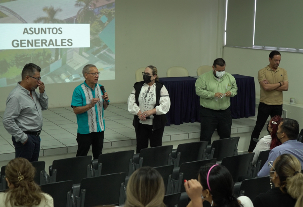 TRABAJADORES DEL STASE Y ADMINISTRACIÓN DE UPES ACUERDAN FORTALECER LOS DERECHOS LABORALES Y CONSOLIDAR EL DESARROLLO ACADÉMICO